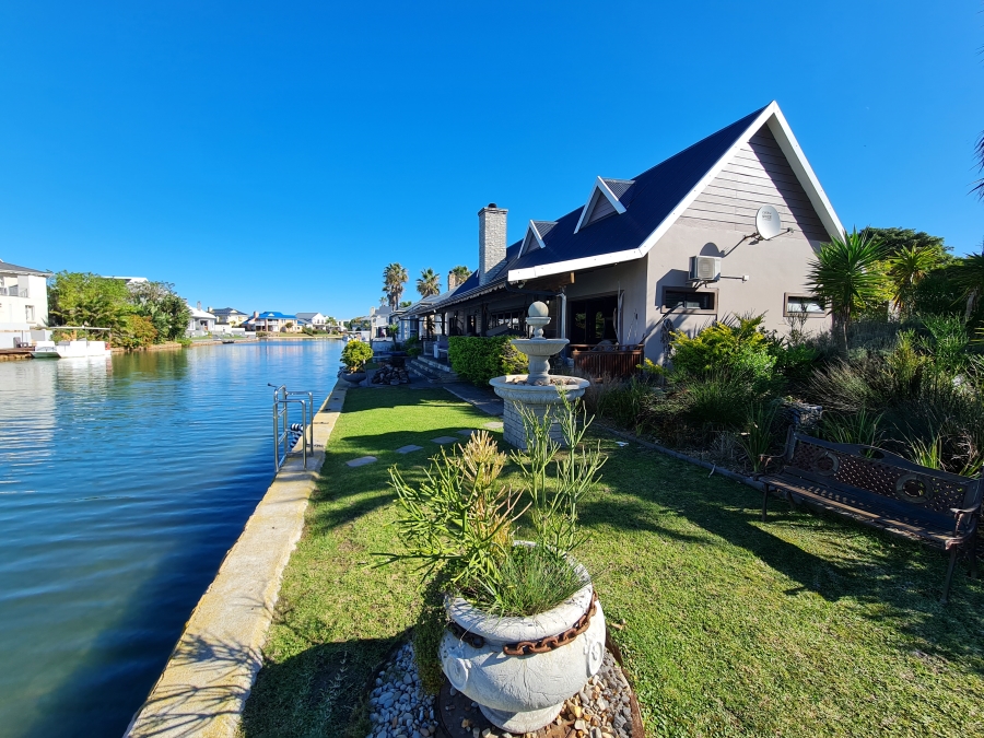 3 Bedroom Property for Sale in Marina Martinique Eastern Cape